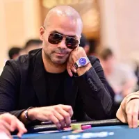 Estrela da NBA tem queda relâmpago em torneio de poker de R$ 125 mil; essa lenda do San Antonio Spurs não teve sorte em Bahamas