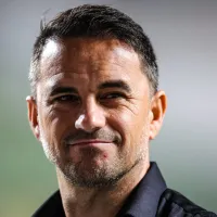 Acabaram as mentiras, ele próprio respondeu: Rodrigo Caetano \'crava\' se já fechou com Augusto Melo no Corinthians