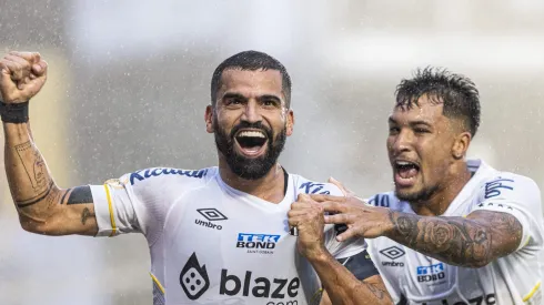 Vasco acompanha a situação do Santos de perto de olho nos jogadores da equipe