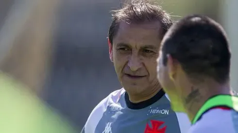 Lúcio Barbosa fala sobre Ramón Diaz - Foto: Daniel RAMALHO/VASCO