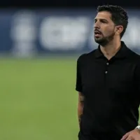 Emiliano Díaz ‘extravasa’ e manda recado após permanência do Vasco