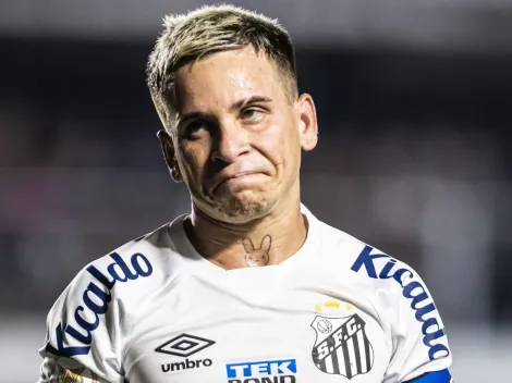 VIU ESSA? Soteldo é 'trollado' por colega do Santos em post de Vegetti no Vasco