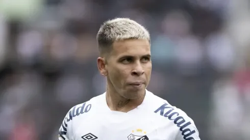 Soteldo não deve permanecer no Santos. Foto: Jorge Rodrigues/AGIF