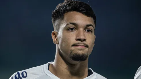 Foto: Isabela Azine/AGIF - Marcos Leonardo em partida pelo Santos no Campeonato Brasileiro