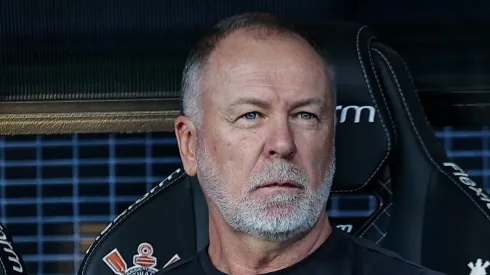 Mano aprova atacante do Botafogo. Foto: Fabio Giannelli/AGIF