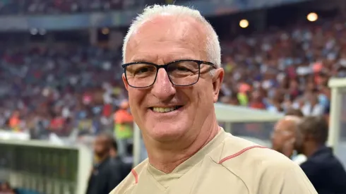 Dorival Jr, tecnico do Sao Paulo durante partida contra o Bahia no estadio Arena Fonte Nova pelo campeonato Brasileiro A 2023. Foto: Walmir Cirne/AGIF