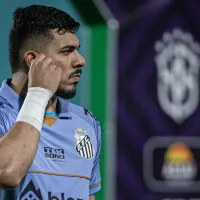 Líder no Santos, João Paulo se pronuncia pela primeira vez sobre a queda da equipe para a segunda divisão