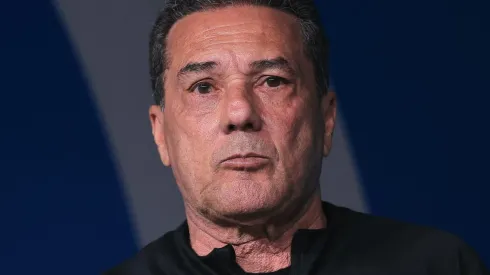 Vanderlei Luxemburgo tecnico do Corinthians durante partida contra o Fortaleza no estadio Arena Corinthians pelo campeonato Copa Sul-Americana 2023. Foto: Ettore Chiereguini/AGIF