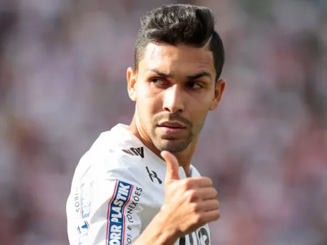 Petros abre o 'baú' e revela bastidores quentes do São Paulo de 2017