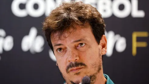 Fernando Diniz vai acompanhar partida onde sairá o adversário do Fluminense