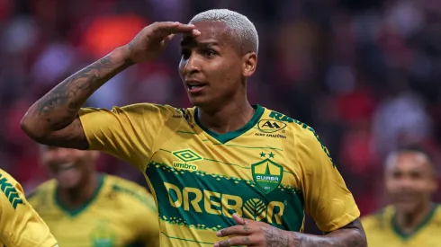 Deyverson está sendo concorrido no mercado diante da boa temporada com o Cuiabá