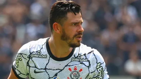 Giuliano mal saiu do Corinthians e já recebeu contato de rival em SP - Foto: Marcello Zambrana/AGIF