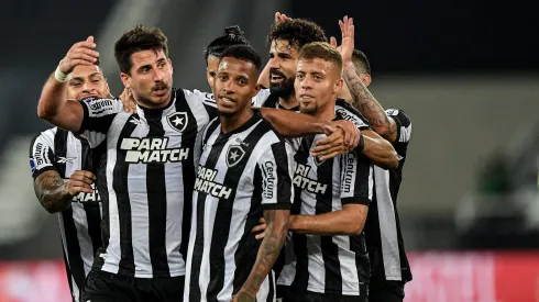 Cruzeiro está de olho em situação de jogador do Botafogo. Foto: Thiago Ribeiro/AGIF