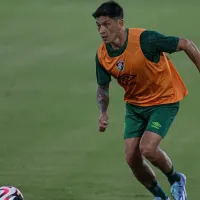 Que é isso, Cano? Atacante vira piada no elenco do Fluminense em treino