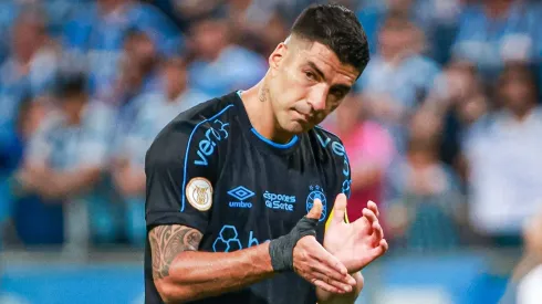 Suárez fez elogios ao possível reforço do Grêmio - Foto: Maxi Franzoi/AGIF