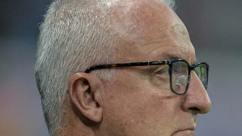 Dorival Junior, técnico do São Paulo, durante partida contra o Bahia no estadio Arena Fonte Nova pelo campeonato Brasileiro A 2023. Foto: Jhony Pinho/AGIF