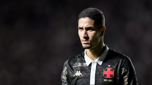 Praxedes jogador do Vasco durante partida contra o Botafogo no estadio Sao Januario pelo campeonato Brasileiro A 2023. Thiago Ribeiro/AGIF