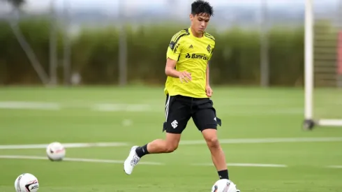 Foto: Ricardo Duarte/Internacional - Enzo, volante do Internacional