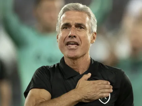 Luis Castro se esquiva de culpa do declínio do Botafogo: “Não sei o que se passou”