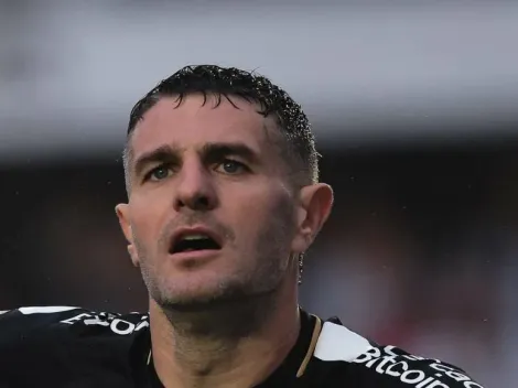 Ele vai ter o futuro definido em breve: Atacante vascaíno fala sobre sondagens do exterior e revela desejo