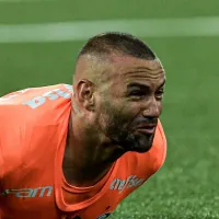 Na calada da noite, inacreditável: Weverton é surpreendido no Palmeiras e torcida ‘se divide’