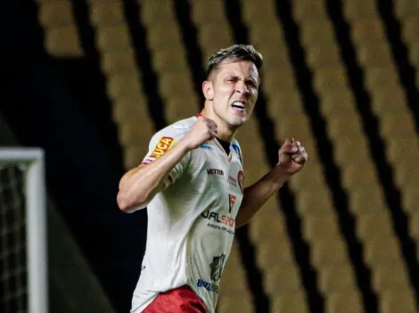 Coritiba não para em Frizzo e mira destaque da Série B como 5° reforço