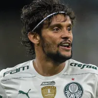 Tempo de contrato surpreendente: Jornal grego entrega acerto de Scarpa com o Atlético