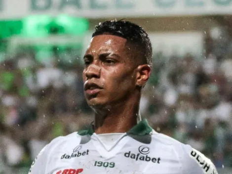 Alef Manga ‘aparece’ em campo e assunto cai como uma bomba na torcida do Coritiba