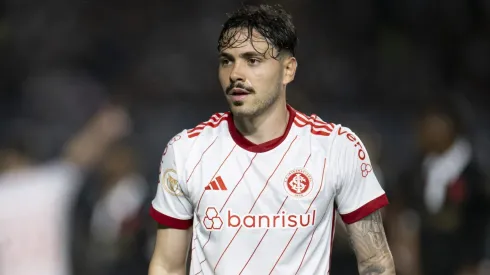 Mauricio agita a concorrência no mercado da bola - Foto: Jorge Rodrigues/AGIF