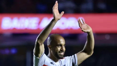Lucas Moura emociona torcedores após renovar com o São Paulo