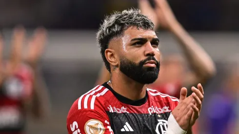 Gabigol com a camisa do Flamengo - Foto: Pedro Vilela/Getty Images