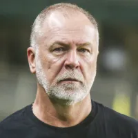 É ‘culpa’ do Mano Menezes: Corinthians veta jogador que era alvo do Cruzeiro