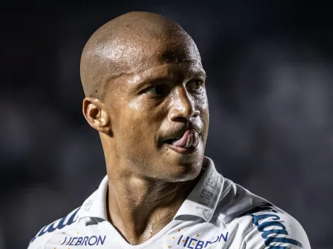 Acabou de ser confirmado: Sánchez toma decisão na carreira e informação chega na Vila Belmiro