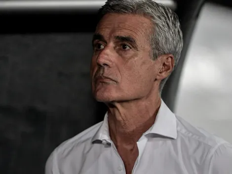 OLHA ELE AÍ! Luis Castro atinge marca mundial e informação chega nos bastidores do Botafogo