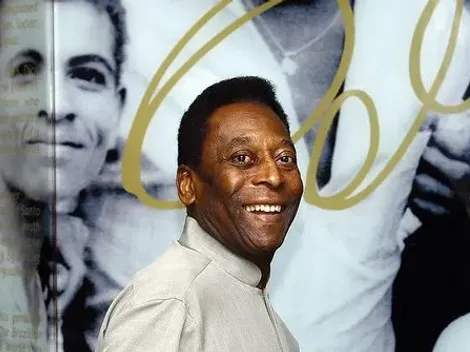 1 ano sem Rei Pelé: Eterno ídolo do Santos recebe homenagens em jogo do Zico no Maracanã