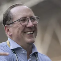 John Textor não se aguenta e antes mesmo de adquirir jogador definitivamente para o Botafogo, quer mandar ele pra Europa