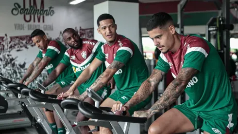 Zagueiro do Fluminense retorna aos treinamentos com o clube. Foto: Lucas Merçon / Fluminense