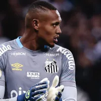 Quatro anos de contrato, venda acabou de ser fechada no Santos: John acerta com time do Brasileirão