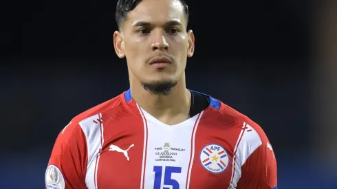 Gustavo Gómez, em ação pela Seleção Paraguaia – Foto: Pedro Vilela/Getty Images