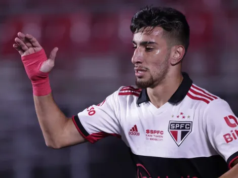 QUANTO MESMO? Pedrinho chega sábado e salário espanta no Santos