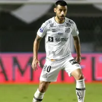 Oficial: Camacho será rival do Santos na próxima temporada