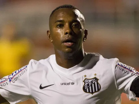 Robinho participa de jogo-treino e manda ‘indireta’ sobre voltar a jogar profissionalmente