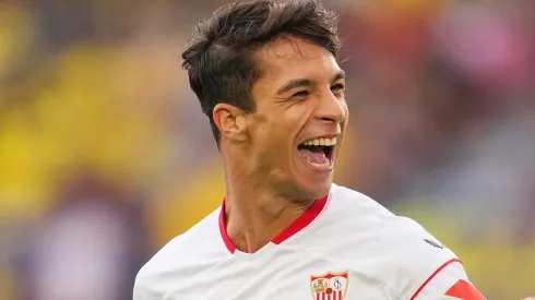 Óliver Torres, meia do Sevilla - Foto: Aitor Alcalde/Getty Images
