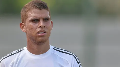 Ex-Flamengo, Cuellar está na mira de rival. Foto: Pedro Martins/AGIF