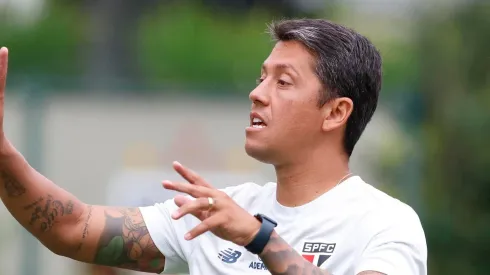 Carpini já comandou seu primeiro treino no Clube. Foto: Rubens Chiri / SPFC.