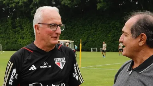 Muricy Ramalho e Dorival Jr. conversando no centro de Trienamento do São Paulo. Foto: redes sociais / São Paulo