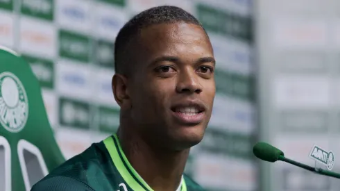 Foto: Ettore Chiereguini/AGIF - Caio Paulista foi apresentado como reforço do Palmeiras