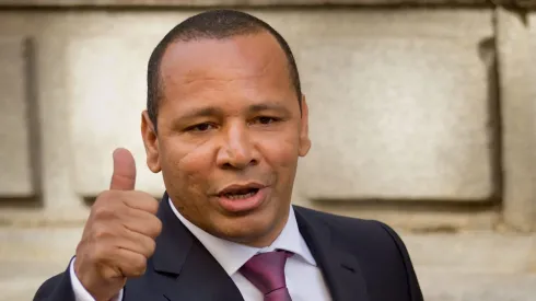 Neymar pai vai se reunir com a diretoria do Santos