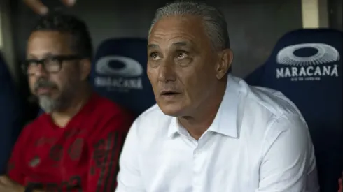 Torcida do Santos opina após fala de Tite comparando o futebol carioca x o paulista. Foto: Jorge Rodrigues/AGIF