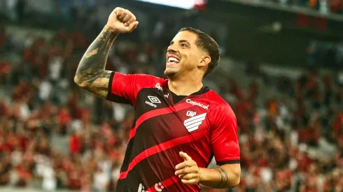 David Terans já está no Rio de Janeiro. Foto: Gabriel Machado/AGIF